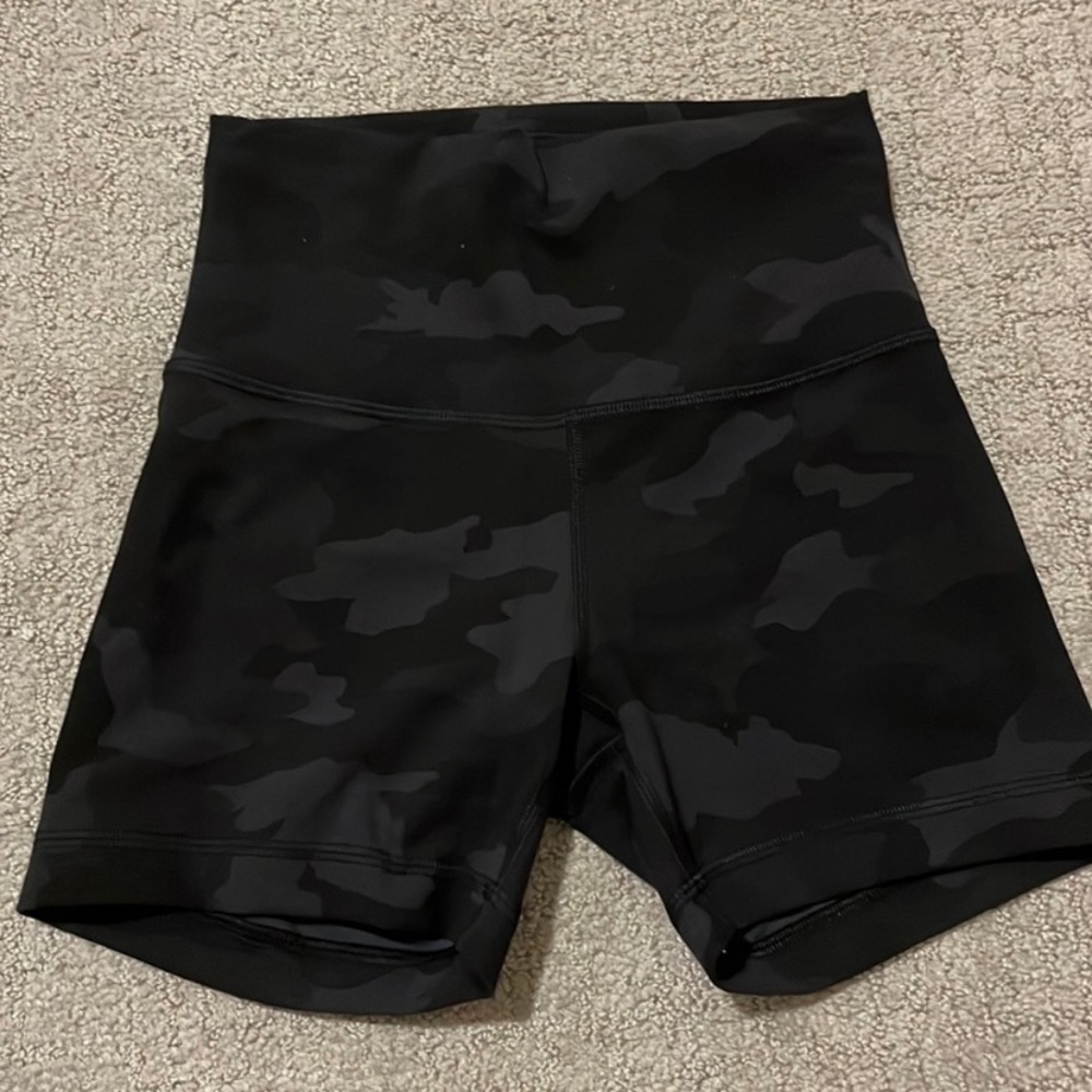 Lululemon biker shorts